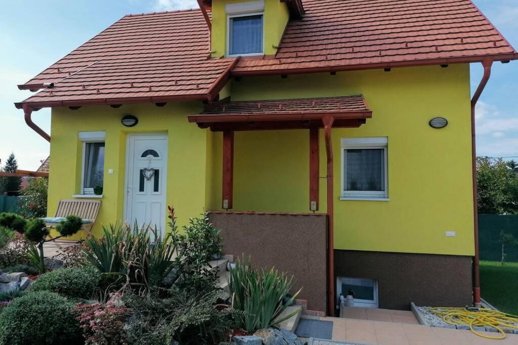 Eva Haza Nyugalom/Pihenes/Relax Villa Sopron Exterior photo