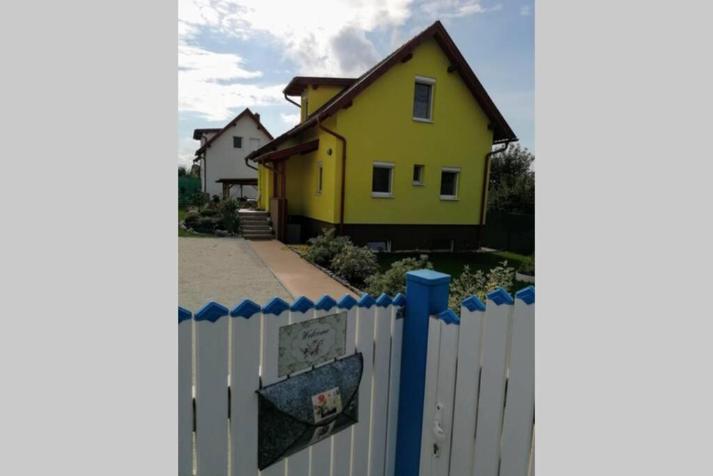 Eva Haza Nyugalom/Pihenes/Relax Villa Sopron Exterior photo